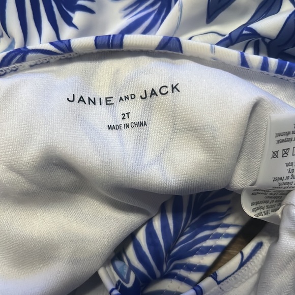 2T Janie and Jack swim suit - Picture 2 of 3